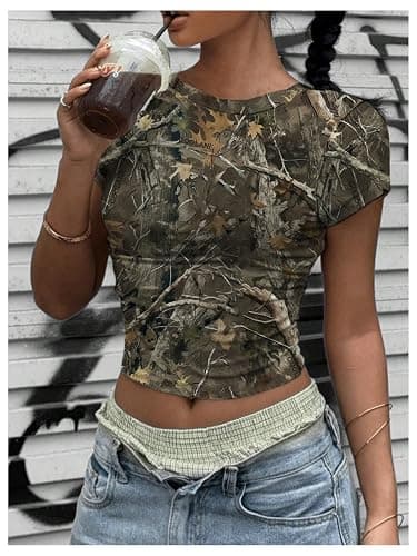 RoseSeek Women's Y2k Camo Maple Leaf Print Crop T Shirts Crew Neck Short Sleeve Slim Fit Tops Grunge Going Out thumbnail 3