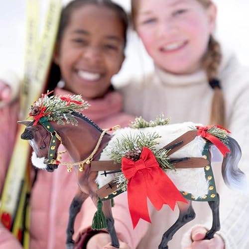 Breyer Horses 2024 Holiday Collection | Apres Ski - Holiday Horse thumbnail 2