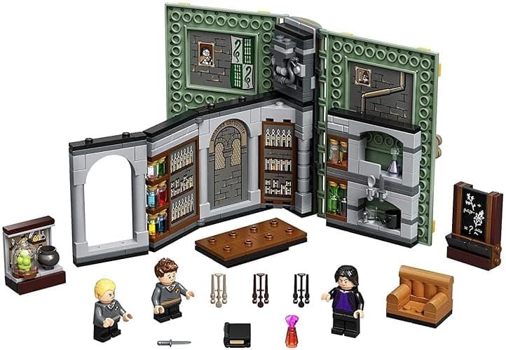 LEGO Harry Potter Hogwarts Moment: Potions Class 76383 Brick-Built Playset with Professor Snape’s Potions Class, New 2021 (270 Pieces) thumbnail 4