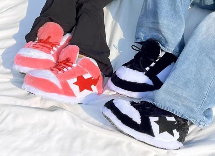 CUTEGAL Sneaker Slippers Star Fluffy Shoes Memory Foam One Size Indoor Comfy and Trendy for Men Unisex Home Pantuflas thumbnail 4