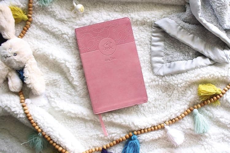 NIV, Baby Gift Bible, Holy Bible, Leathersoft, Pink, Red Letter, Comfort Print: Keepsake Edition thumbnail 3