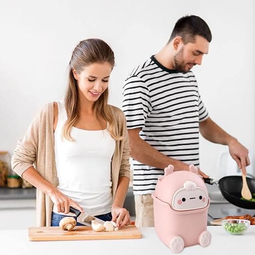 QLFJ-FurDec Tischabfalleimer Klein, Niedlich Mini Desktop-Mülleimer mit 3 Rollen Müllsäcke, Cartoon Tischmülleimer mit Deckel 15.5 * 14 * 23.5cm, Tischabfalleimer für Den Waschtisch (Rosa) thumbnail 5
