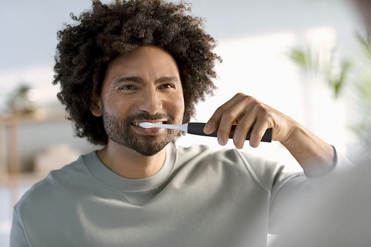 Philips Sonicare 4100 Rechargeable Electric Toothbrush, with Pressure Sensor, 2 Intensity Settings, SmarTimer and QuadPacer, 14-Day Battery Life, Black, Model HX3681/24 thumbnail 14