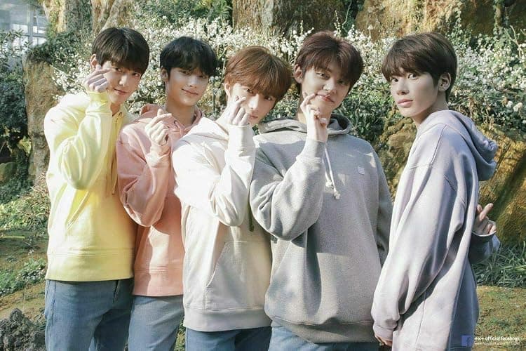 TXT Dream Chapter : Magic 1st Album 2 Ver SET 100p PhotoBook+1ea Student ID Pad+2p PhotoCard+8p Sticker Pack+1ea Viewer Glasses+Tracking Kpop Sealed thumbnail 7