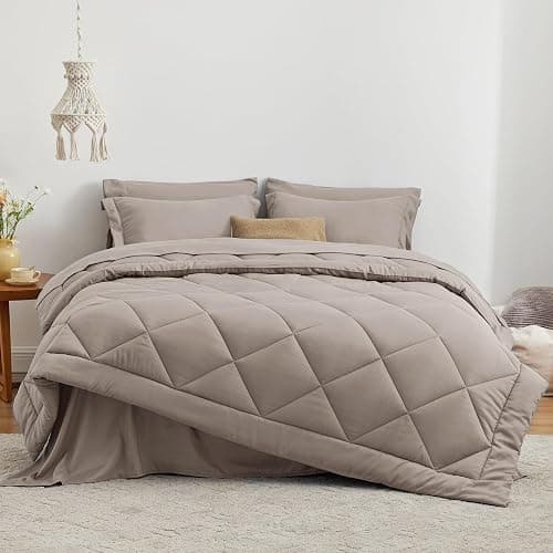 Love's Cabin Burlwood Full Comforter Set, 7 Pieces, All Season, Full Bed in a Bag, Includes 1 Comforter, 1 Flat Sheet, 1 Fitted Sheet, 2 Pillowcases and 2 Pillow Shams thumbnail 2