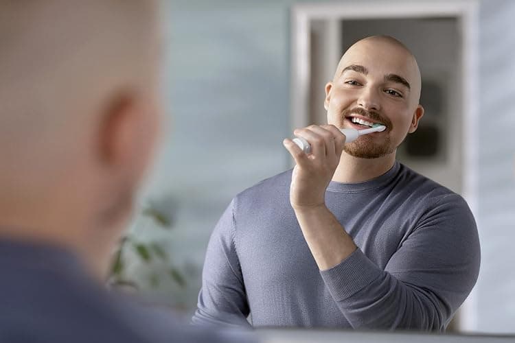 PHILIPS Sonicare 1100 Power Toothbrush, Rechargeable Electric Toothbrush, White Grey HX3641/02 thumbnail 12