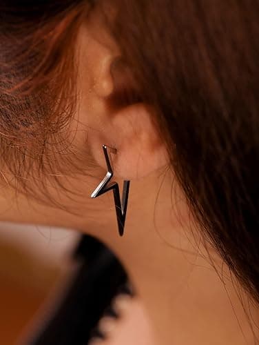Hanary Silberfarbene Stern-Ohrringe, Y2K, Gothic, Punk, Grunge, Emo-Ohrringe, Sternschmuck, Weihnachtsschmuck, Geschenke für Frauen, Edelstahl thumbnail 4