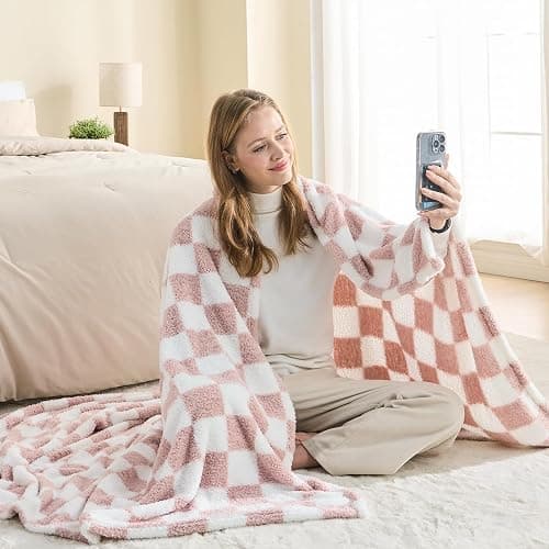 NEWCOSPLAY Knitted Pink White Checkered Blanket Super Soft Plush Throw for Couch Fuzzy Fluffy Microfiber Lightweight Blanket for Bed Sofa All Season Use (Pink White, Twin(60"x80")) thumbnail 2