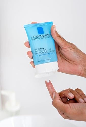 La Roche-Posay Toleriane Double Repair Matte Face Moisturizer, Daily Moisturizer For Oily Skin With Ceramide And Niacinamide For All Skin Tones, Oil Free, Non-Comedogenic, Available with SPF 30 thumbnail 4