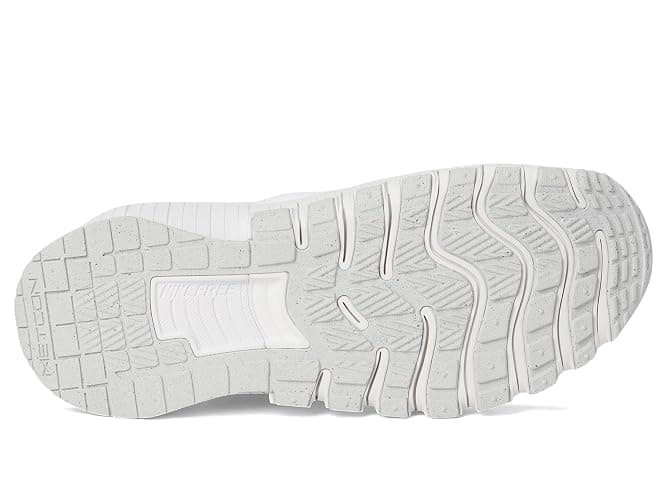 Nike Womens Air Zoom Vomero 13 thumbnail 3