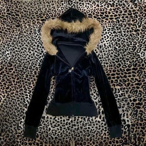 GGOOB Women's Y2k Faux Fur Hood Zip Up Hoodie Teen Girls Cute Winter Crop Coats Y2k Emo 2000s Fitted Hem Hoodies thumbnail 3