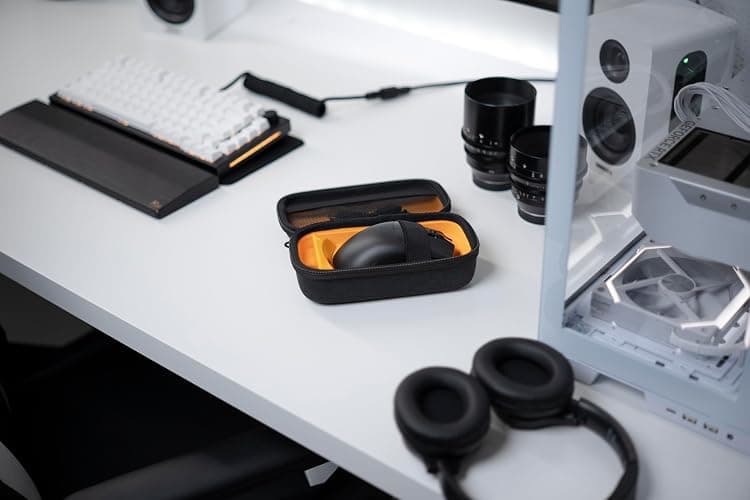 Glorious Gaming Model O 2 PRO Wireless Gaming Mouse - 2.4GHz Wireless 1ms delay, 100M clicks, 57g Ultralight, Long Battery Life, 26K DPI BAMF 2.0 Sensor, Ambidextrous, 6 Buttons, PTFE Feet thumbnail 16