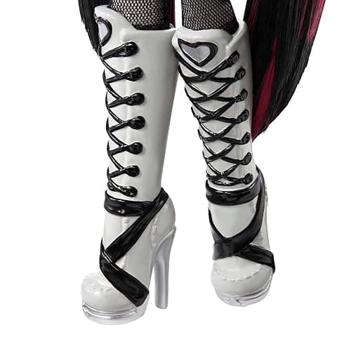 Monster High Reel Drama Doll, Draculaura in Black and White, Collectible Reproduction with Doll-Size and Life-Size Posters, Horror Flick Theme​​​ thumbnail 5