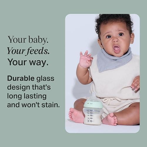 Tommee Tippee Natural Start Glass Newborn Starter Set, 150ml and 250ml Anti-Colic Baby Bottles, Slow and Medium Flow Breast-Like Teats for a Natural Latch, Self-Sterilising thumbnail 3