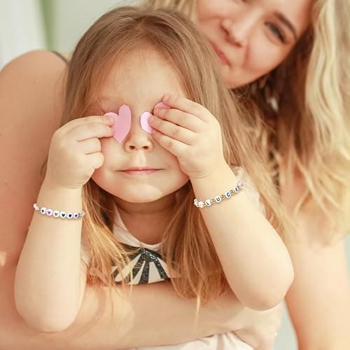 I LOVE MOM 2000 Stück Perlen zum Auffädeln, Buchstabenperlen A bis Z Schwarz Bunt Herzperlen, Alphabet Perlen für Armbänder für DIY Armbänder Bastelset Schmuckherstellung thumbnail 7