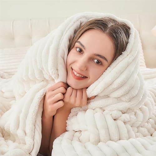 BEDELITE Fleece King Comforter Set -Super Soft & Warm Fluffy Cream White Bedding, Luxury Fuzzy Heavy Bed Set for Winter with 2 Pillow Cases thumbnail 3