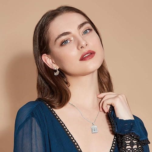 Glimmerst Initial Pendant Necklace 18K Gold Plated Stainless Steel Letter Necklace Personalizd Name Necklace for Women thumbnail 4