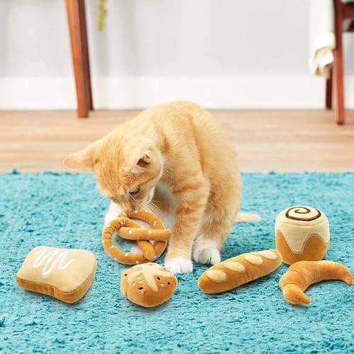 CiyvoLyeen Bread Catnip Toys, Cat Toy for Indoor Interactive Toys, Kitten Chew Bite Kick Toy Baguette Croissant Pretzel Toast Bun Cinnamon Roll Plush Catmint Pet Birthday Presents 6 Pack thumbnail 6