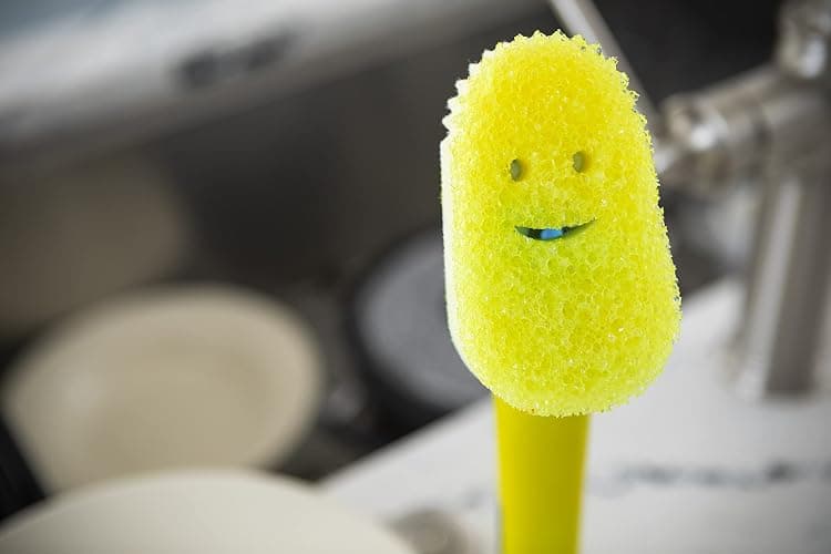 Scrub Daddy Dish Wand, Soap Dispensing Dish Brush, Texture Changing Washing Up Sponge with Liquid Handle, Built-in Scraper & Detachable Scrubbing Head, Drip Stand, Yellow thumbnail 5