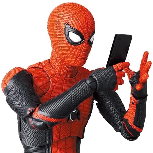 Medicom: MAFEX Spider-Man Upgraded Suit (No Way Home) thumbnail 5
