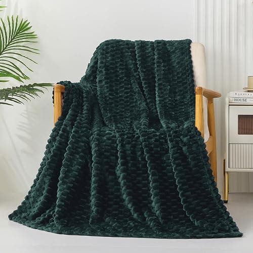 Exclusivo Mezcla Extra Large Fleece Throw Blanket for Couch, 50x70 Inches Stylish Jacquard Soft Throw Blanket, Fuzzy Cozy Lightweight for All Season, Forest Green thumbnail 3