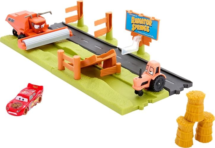 Mattel Disney and Pixar Cars Playset with 3 Toy Vehicles & 2 Ways to Play, Frank Escape & Stunt Race Set Includes Lightning McQueen - Image 1