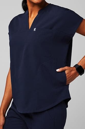 Fabletics Women's Evolve 3-Pocket Scrub Top with an Oversized Fit - MotionTech, 4-Way Stretch, Wrinkle-Resist, Anti-Shrink thumbnail 4