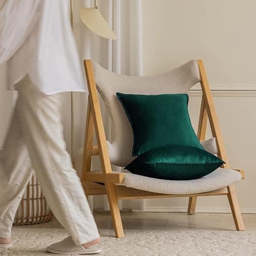 JIAHANNHA Velvet Emerald Green Throw Pillow Covers 18x18 Inches Pack of 2 Soft Decorative Square Cushion Covers for Couch Sofa Bed Livingroom Car,45x45Cm,Deep Dark Green thumbnail 4