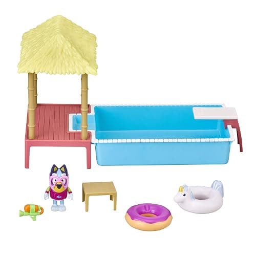 Bluey Pool Playset and Figure, 2.5-3 inch Articulated Figure and Accessories - Image 1