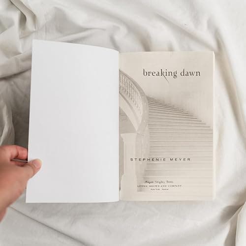 Breaking Dawn (The Twilight Saga, 4) thumbnail 4