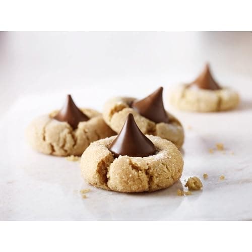HERSHEY'S KISSES Milk Chocolate Candy Family Pack, 17.9 oz thumbnail 5
