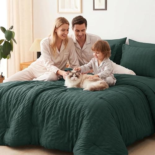 CozyLux Full Comforter Sets, 7 Pieces Forest Green Seersucker Bed in a Bag | OEKO-TEX Certified, All Season Bedding Set with 240 GSM Down Alternative Comforter, Flat & Fitted Sheets, Pillowcases & Shams thumbnail 7