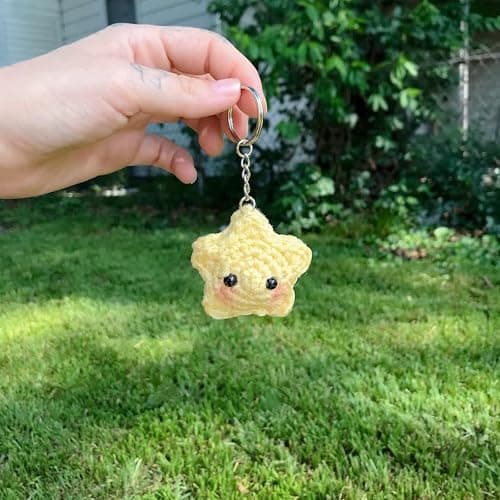 Agromusk Cute Star Keychain,Crochet Kawaii Blush Stars for Car Key Decor,Handmade Purse Bag Charms Key Ring Gifts Women thumbnail 3