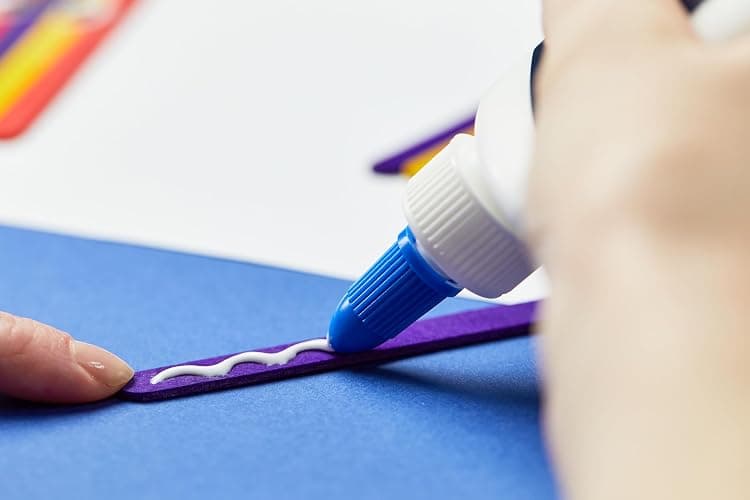 Bostik PVA Glue 118ml - Multi-Purpose Solvent-Free Glue - Dries Clear - UKCA & CE Approved - Ideal for Arts - Crafts - School & DIY Projects thumbnail 4