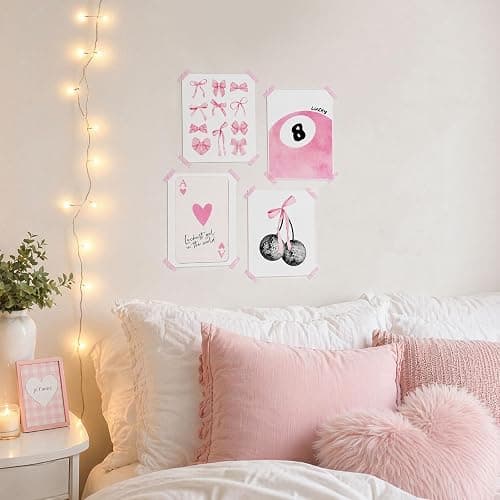 4 Affiches Aesthetic Roses 20x25 cm, Posters Déco pour Chambre de Fille | Toile Résistante, Style Coquette, Motifs Roses Assortis, pour Chambre d’Ado, Mur Photo & Décoration Personnalisée thumbnail 7