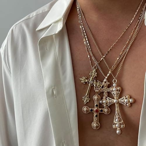 Cross Pendant Necklace Set for Women Punk Grunge Imitation Pearl Cross Layered Chain Necklace Statement Y2K Jewelry thumbnail 3