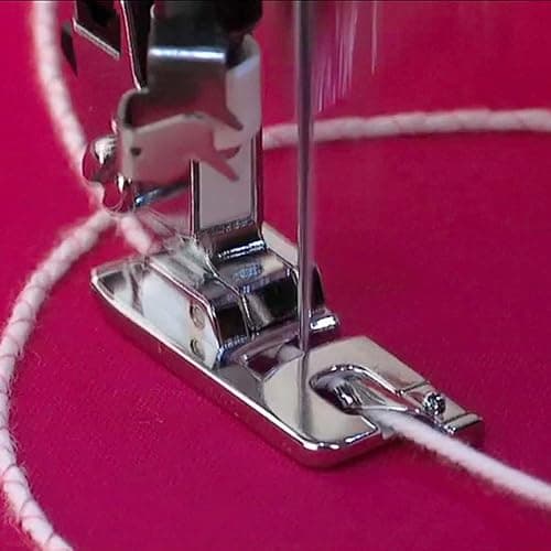 SINGER | Narrow Rolled Hem Foot for Low-Shank Sewing Machines, 1/8 Inch Hem, Light to Medium Weight Fabrics, Couch Over Narrow Cord - Sewing Made Easy thumbnail 4