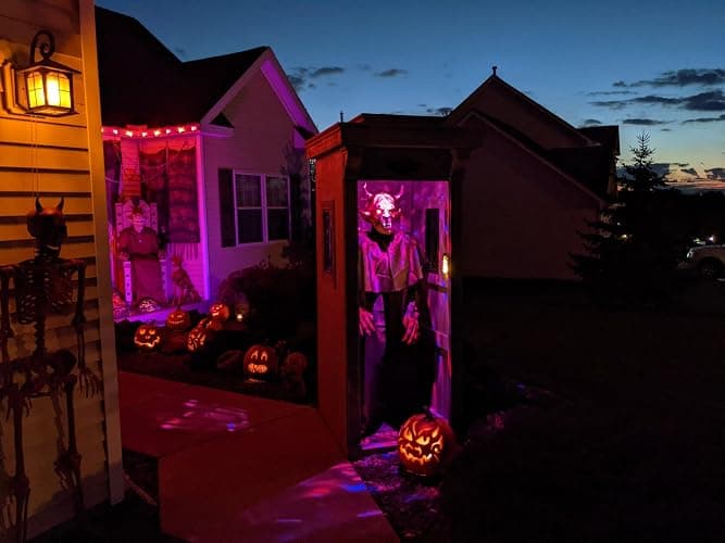 Hompavo 【Upgraded】 LED Flame Light Bulbs, 4 Modes Flickering Light Bulbs with Upside Down Effect, E26/E27 Flame Bulb for Halloween Christmas Party Patio Porch Home Indoor & Outdoor Decorations - 2 thumbnail 5
