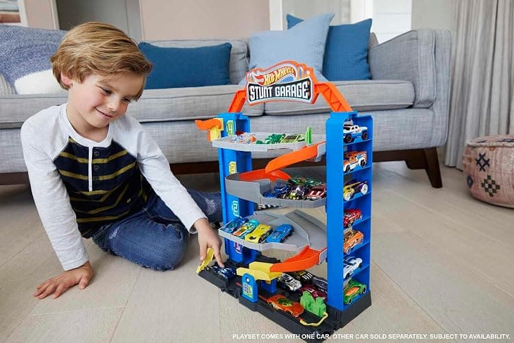 Hot Wheels GNL70 - Hot Wheels City Stunt Garage-Spielset, Geschenk für Kinder von 3 bis 8 Jahren, mit Aufzug zu den oberen Ebenen, lässt Sich mit Anderen Sets verbinden thumbnail 2