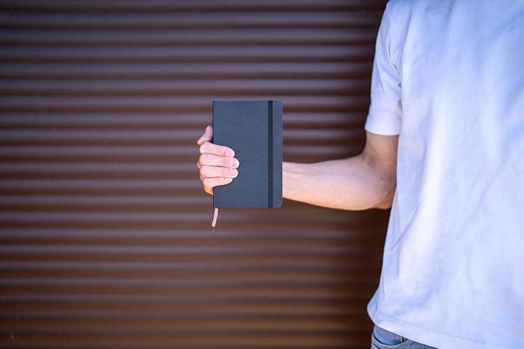 Moleskine Art Sketchbook, Hard Cover, Medium (4.5" x 7") Plain/Blank, Black, 88 Pages | Medium 4.5" x 7" 88-page sketchbook with 165 gsm paper for drawing, illustration, and dry media. thumbnail 2