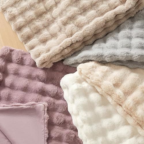 The Malibu Blanket - LuxeComfort Faux Fur Bubble Blanket 50"x60" Lighthouse Cream - Luxuriously Soft, Elegant, Reversible Design, Home Décor, Picnics, and Travel (Lighthouse Cream, Throw 50x60) thumbnail 9