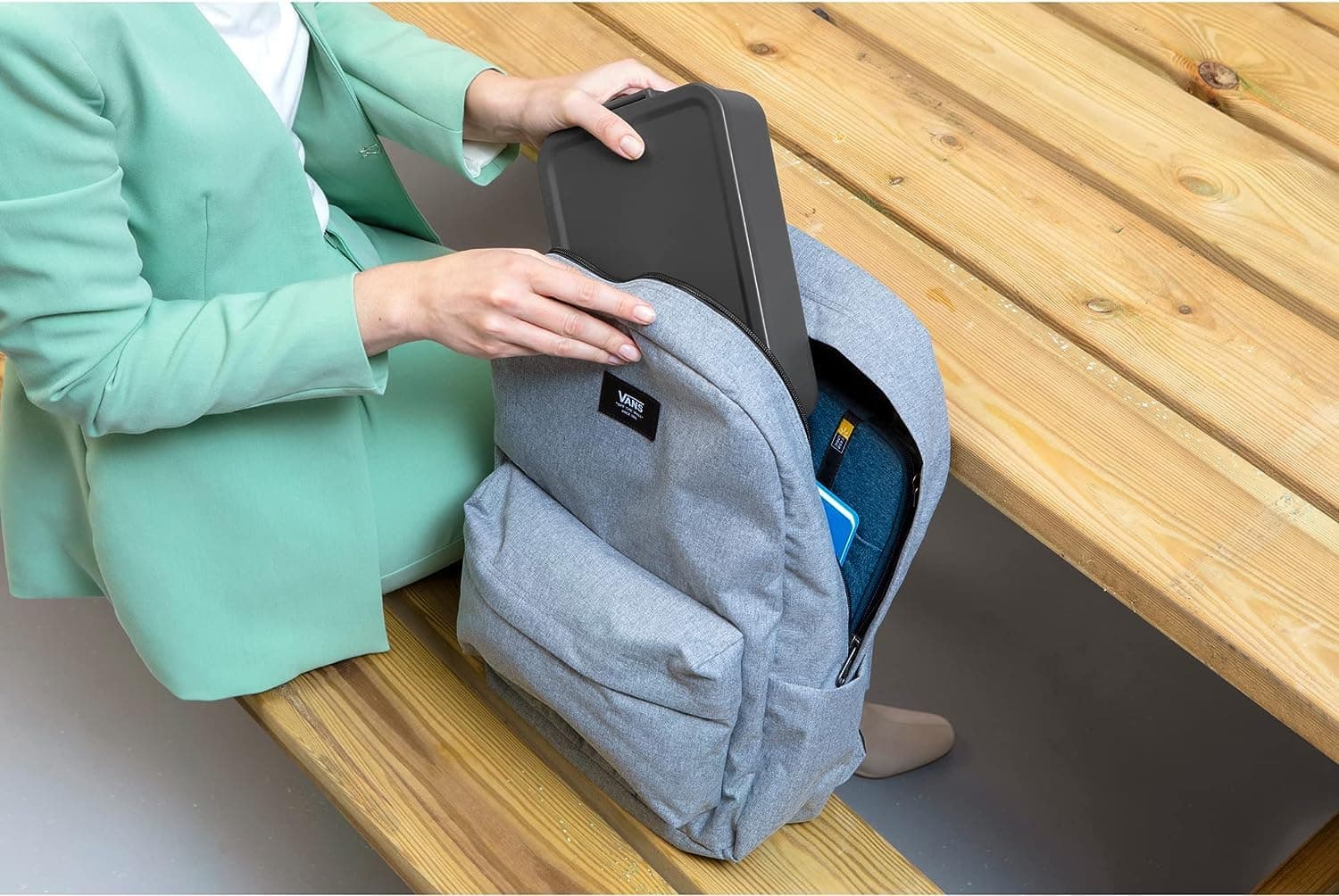 Brabantia Make & Take Lunch Box Bento, Lunch Container, Dark Grey, 2L thumbnail 10