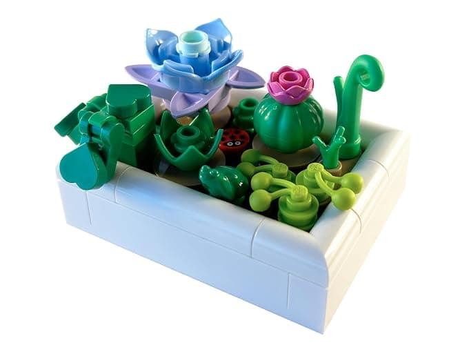 LEGO® Botanicals: Tiny Desert Garden thumbnail 2
