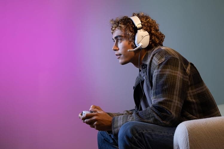 Turtle Beach Recon 70 Wired Multiplatform Gaming Headset for PS5, PC, Xbox | PlayStation, PS4, Xbox Series X|S, Xbox One, Mobile, Flip-to-Mute Mic, 40mm Speakers, Lightweight, Soft Earpads, White thumbnail 8