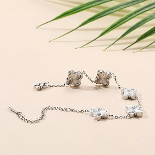 AIPPK 18K Gold Plated Clover Bracelet Dupes Gold Lucky Bracelet for Women Flower Four Leaf Bracelets Danity Jewelry Gifts for Women thumbnail 3