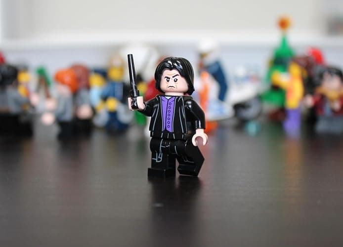 LEGO 2018 Harry Potter Minifigure - Severus Snape (with Black Wand) 75956 thumbnail 2