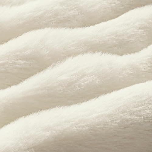 MIULEE Plüsch Kissenbezug 50x50 cm Kissenbezüge Flauschig Kissen Sofakissen Fell Beide Seiten Kurze Wolle Dekokissen Luxus Square Kissenhülle für Sofa für Schlafzimmer Waschbar Deko Cremeweiß 2er Set thumbnail 6