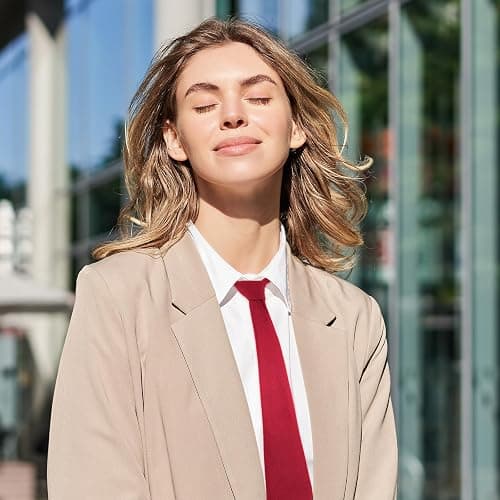 MBAIYO Wine Red Tie for Women, 13" Pre-tied Adjustable Women's Ties Skinny Necktie for Women Uniforms Gradation Business Wedding Cosplay Necktie thumbnail 2