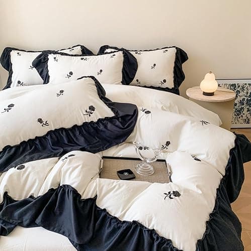 Sedefen Housse de Couette 140x200cm Volants Fleurs Broderies Parure de Lit Blanc Noir Feuille de Lotus 1 Personnes Ado Linge de Lit en Microfibre avec Fermeture Éclair et 1 Taie d'oreiller 65x65cm - Image 1