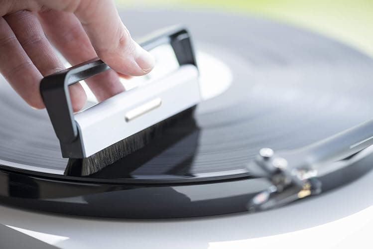 Pro-Ject Kit de Nettoyage Basic en Fibre de Carbone pour disques vinyles et Brosse à Aiguille en Carbone thumbnail 4